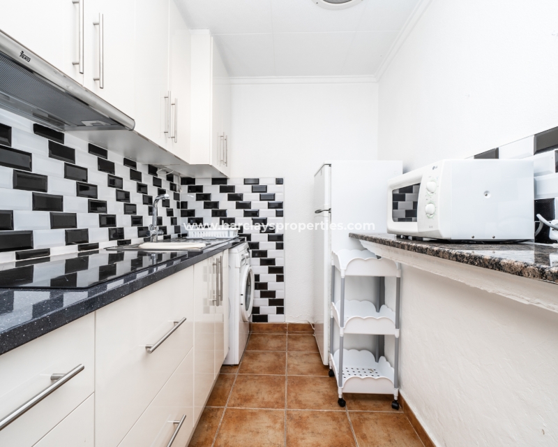 Resale - Reihenhaus - Urb. La Marina