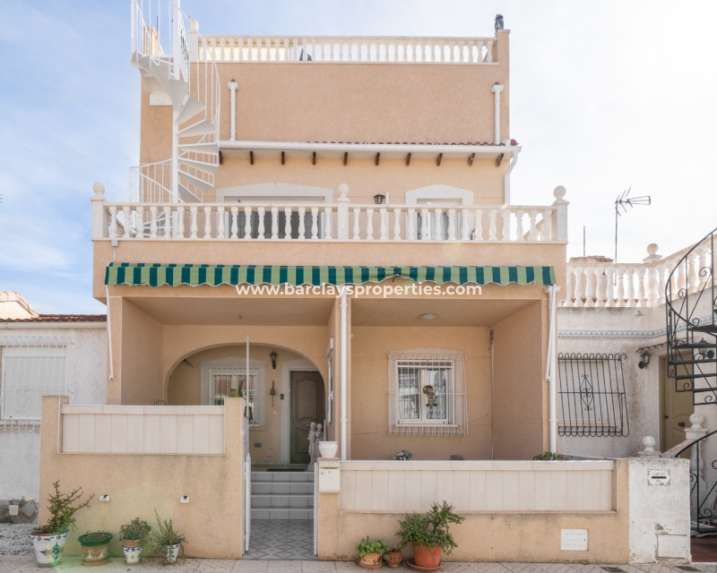 Resale - Reihenhaus - Urb. La Marina