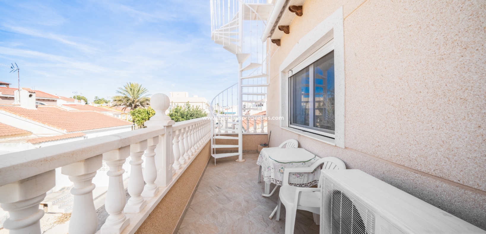 Resale - Reihenhaus - Urb. La Marina