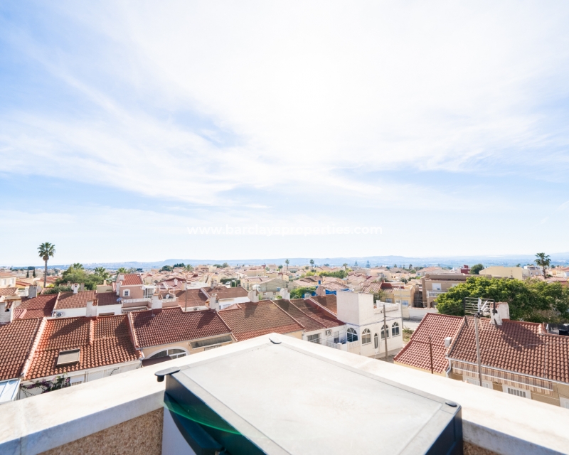 Resale - Reihenhaus - Urb. La Marina