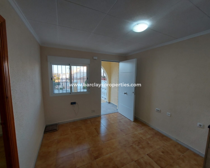 Resale - Reihenhaus - Urb. La Marina