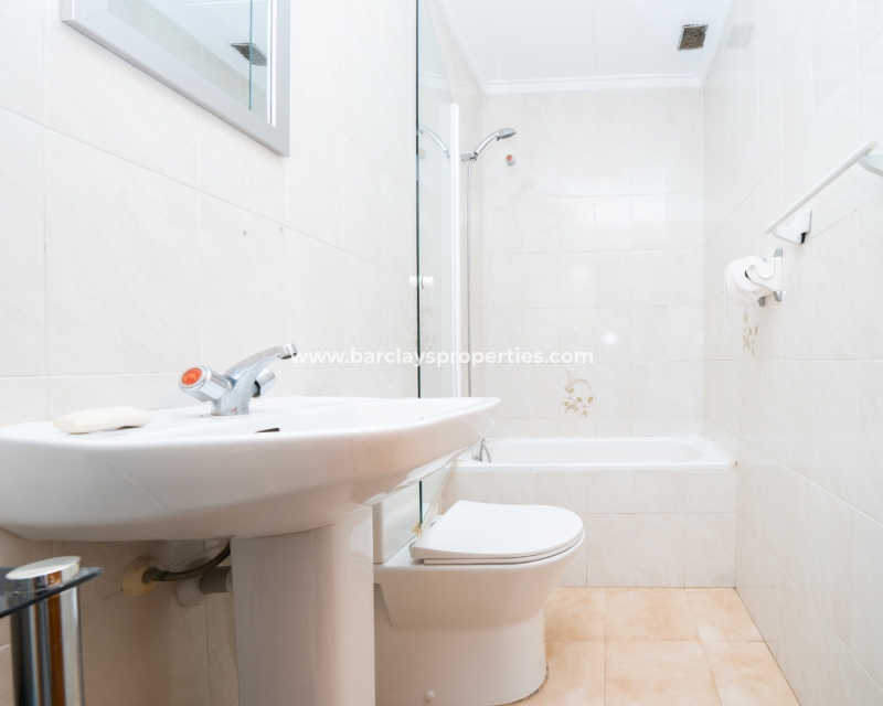 Resale - Reihenhaus - Urb. La Marina