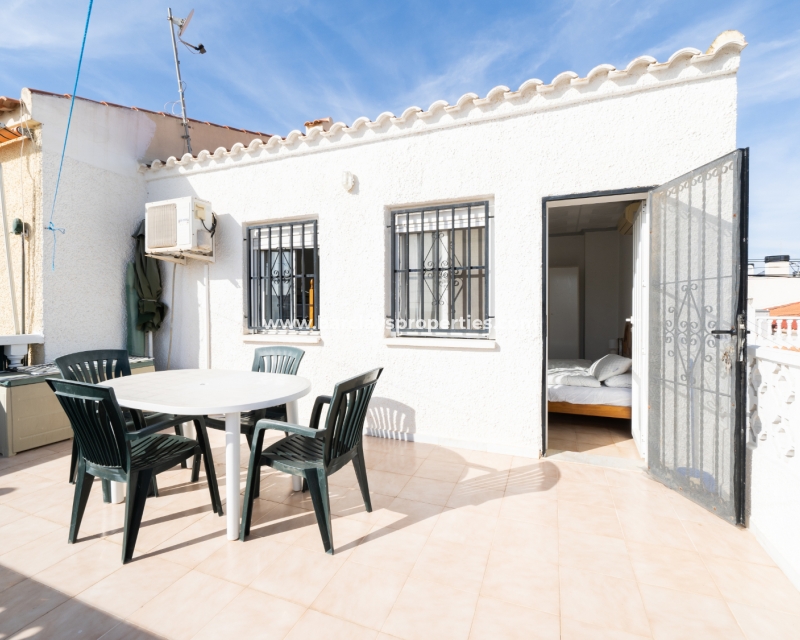 Resale - Reihenhaus - Urb. La Marina