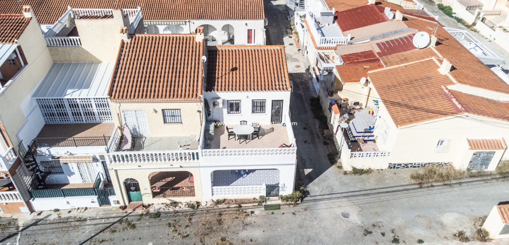 Resale - Reihenhaus - Urb. La Marina