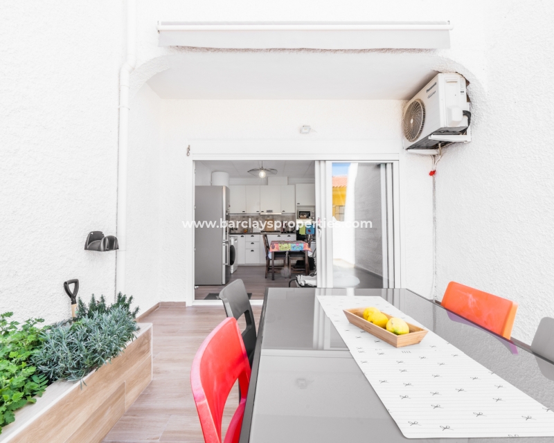 Resale - Reihenhaus - Urb. La Marina