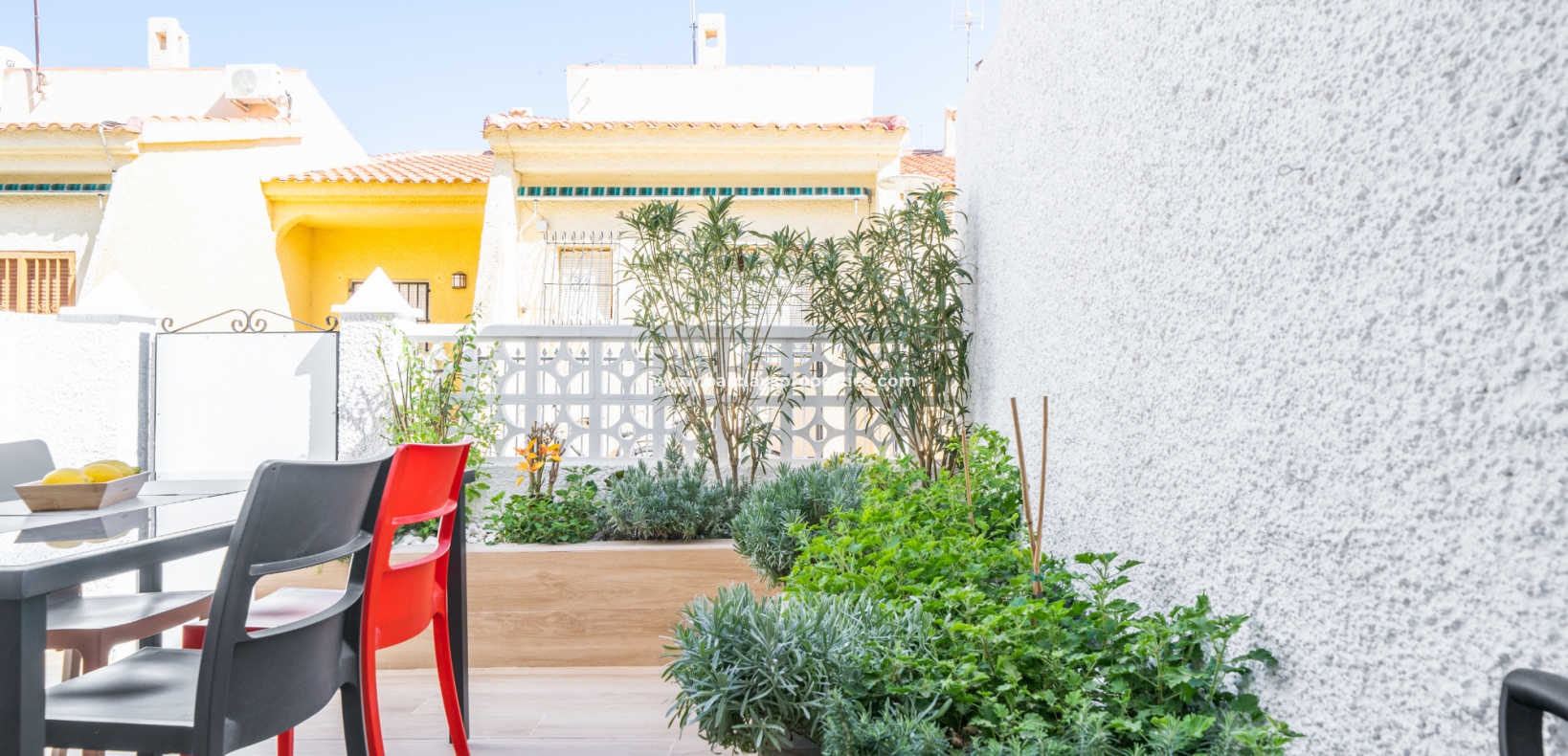 Resale - Reihenhaus - Urb. La Marina