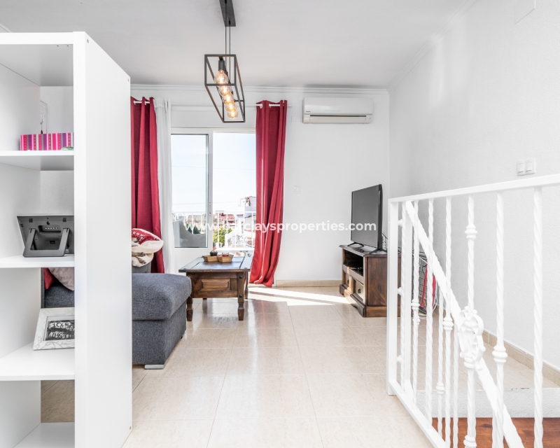 Resale - Reihenhaus - Urb. La Marina