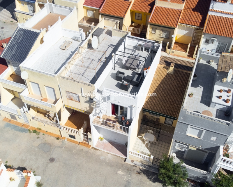 Resale - Reihenhaus - Urb. La Marina