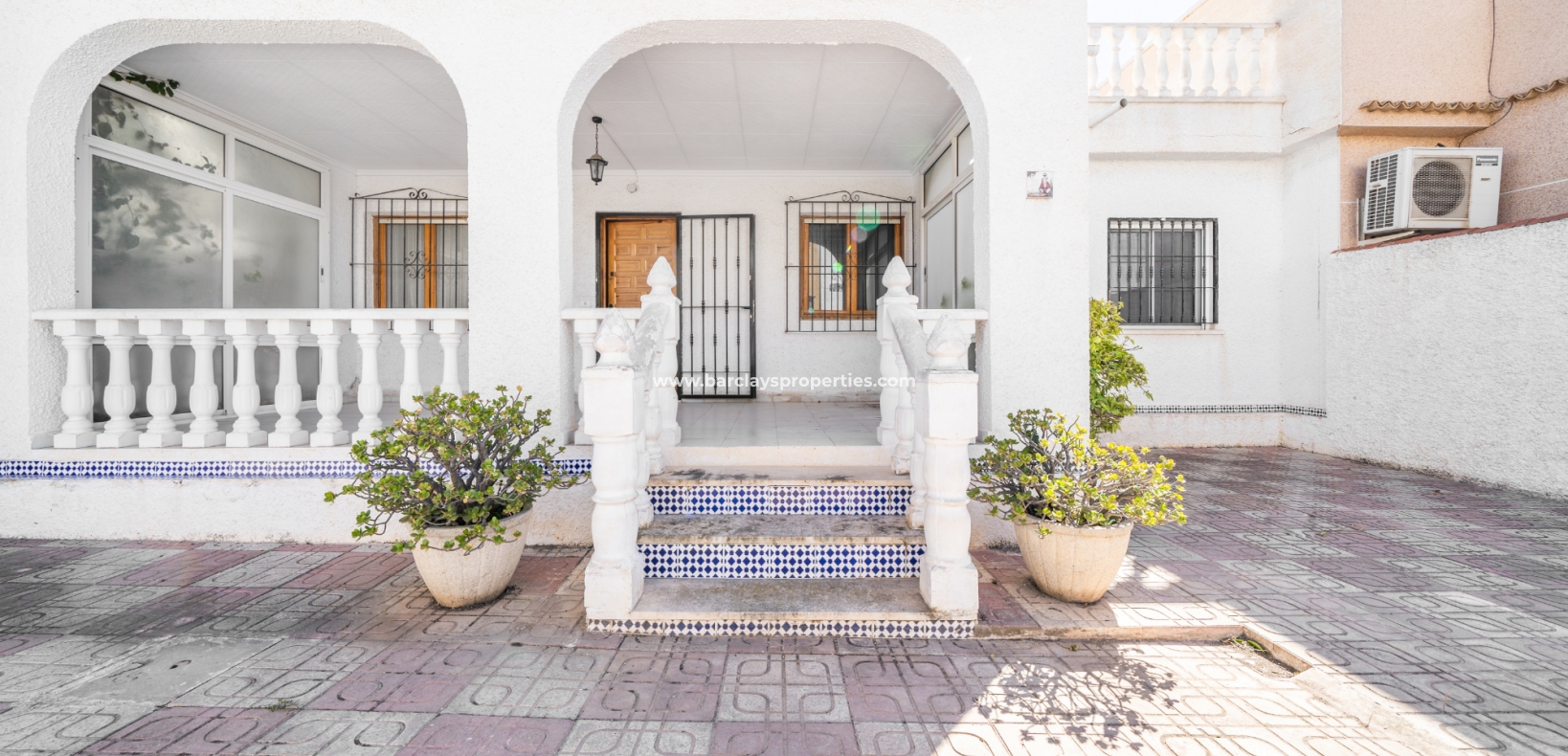 Resale - Reihenhaus - Urb. La Marina