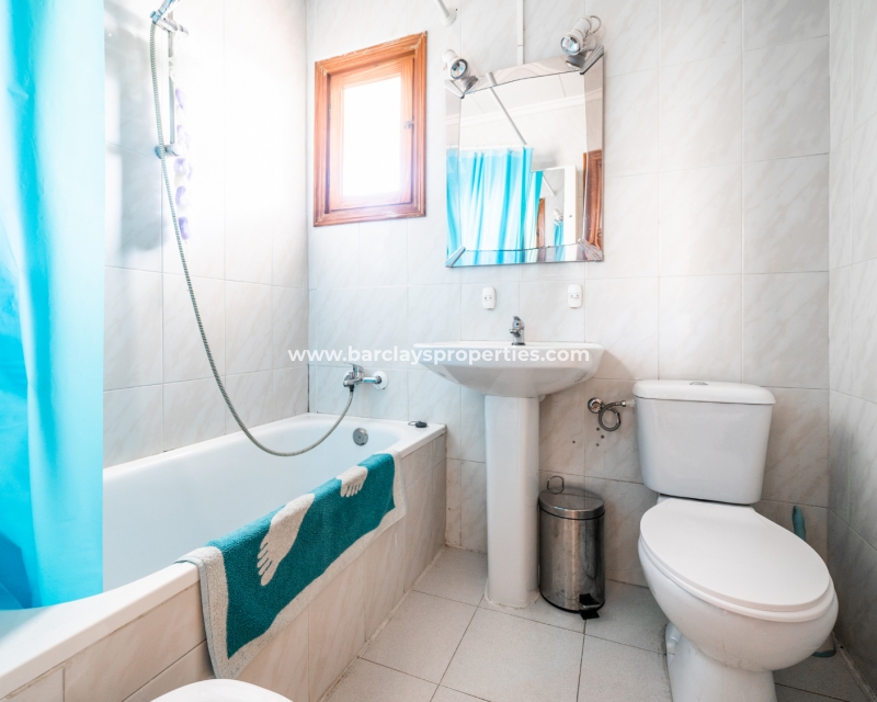 Resale - Reihenhaus - Urb. La Marina