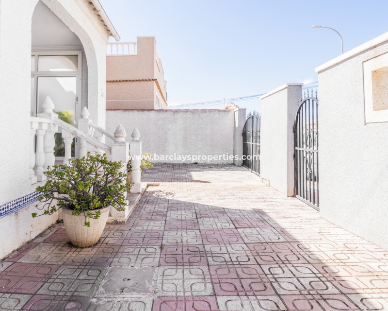 Resale - Reihenhaus - Urb. La Marina