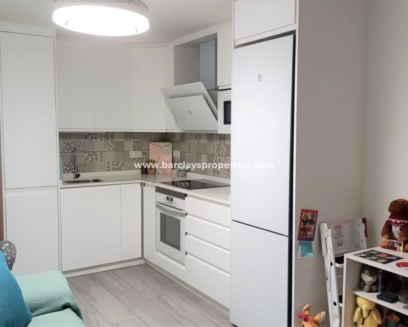 Resale - Reihenhaus - Urb. La Marina