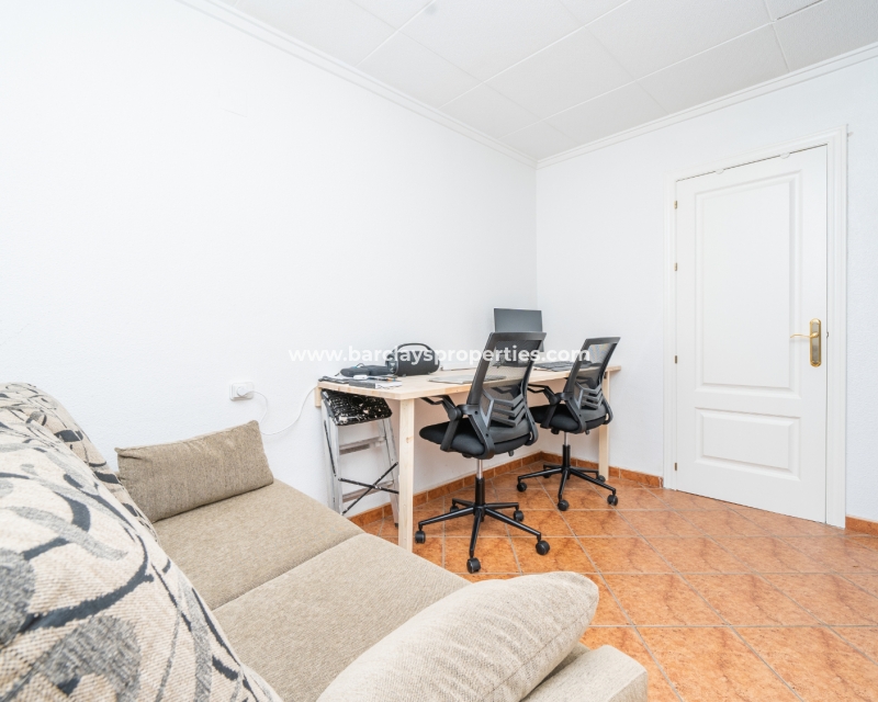 Resale - Reihenhaus - Urb. La Marina