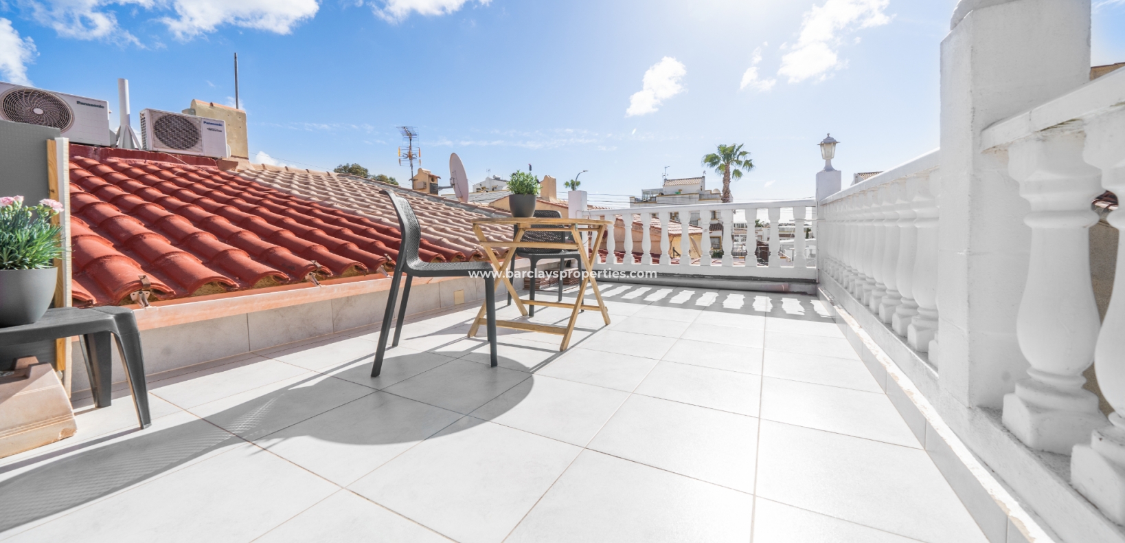 Resale - Reihenhaus - Urb. La Marina