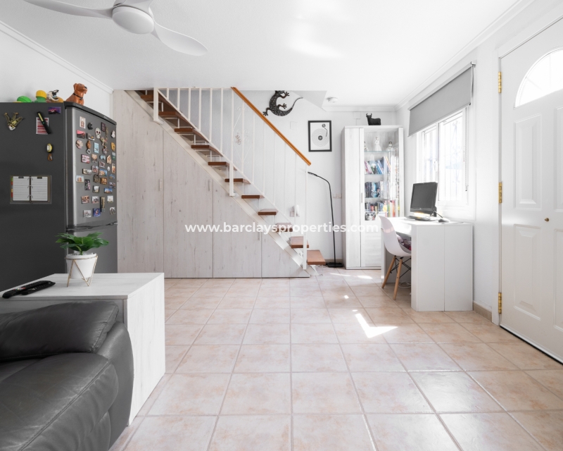 Resale - Reihenhaus - Urb. La Marina