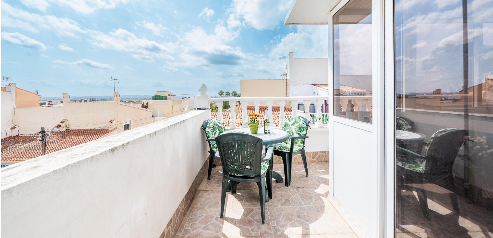 Resale - Reihenhaus - Urb. La Marina