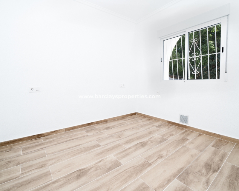 Resale - Reihenhaus - Urb. La Marina