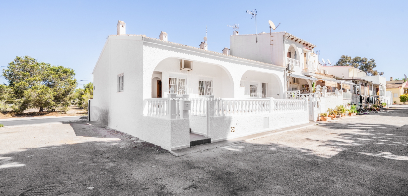 Resale - Reihenhaus - Urb. La Marina