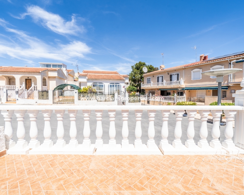 Resale - Reihenhaus - Urb. La Marina