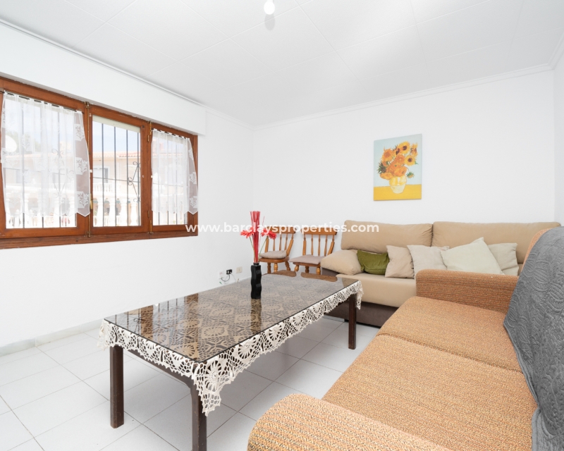 Resale - Reihenhaus - Urb. La Marina