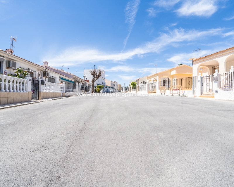 Resale - Reihenhaus - Urb. La Marina