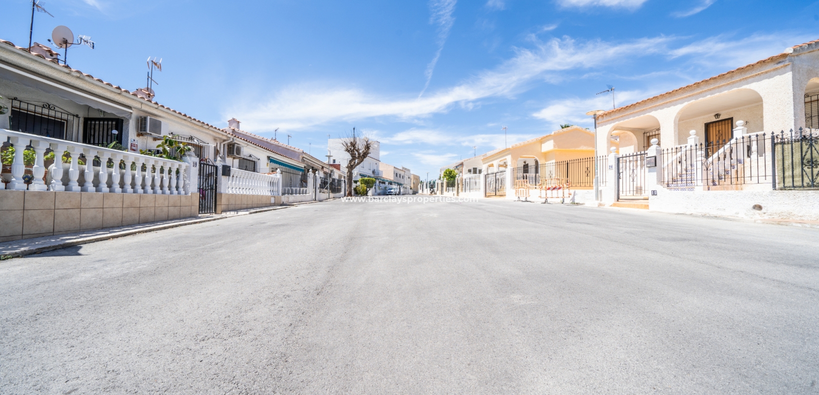 Resale - Reihenhaus - Urb. La Marina