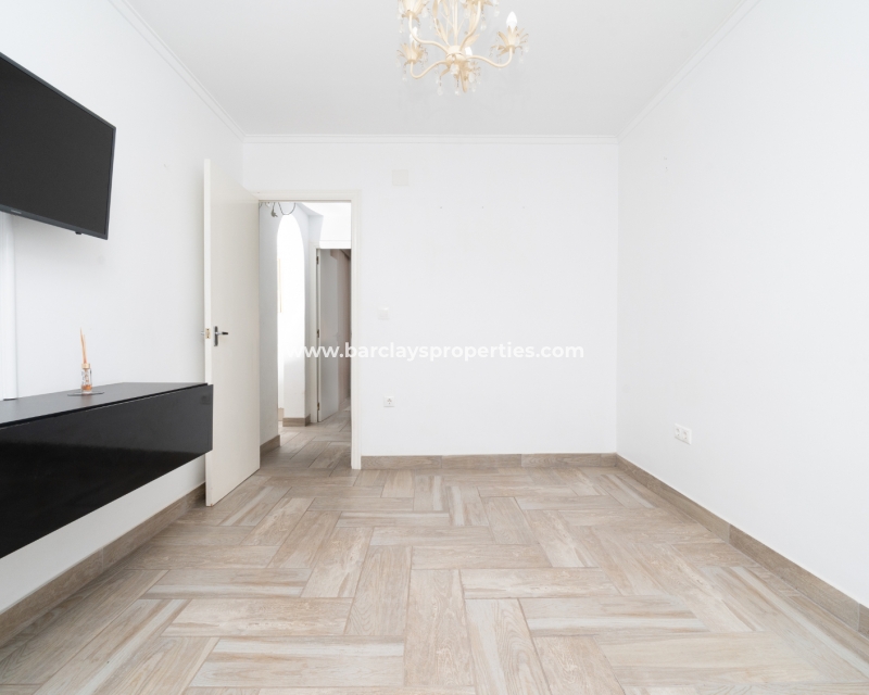 Resale - Reihenhaus - Urb. La Marina