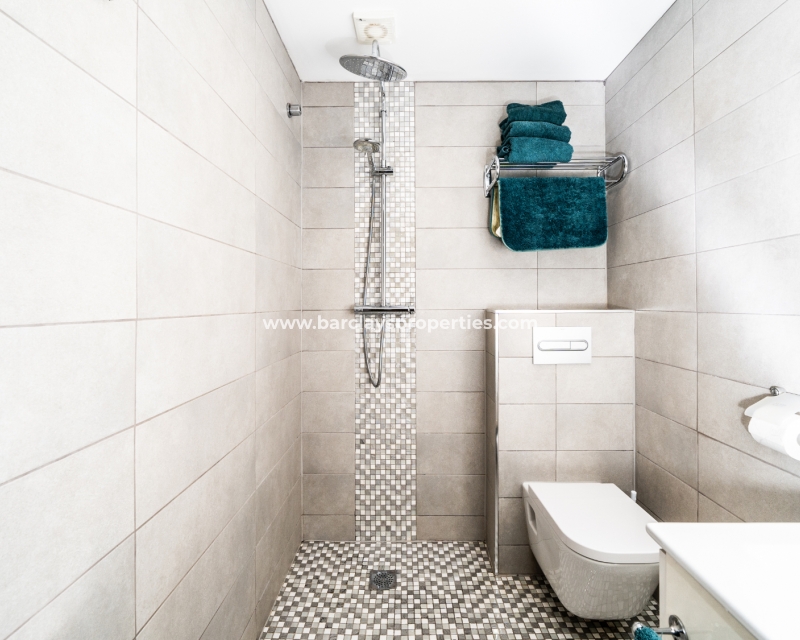 Resale - Reihenhaus - Urb. La Marina