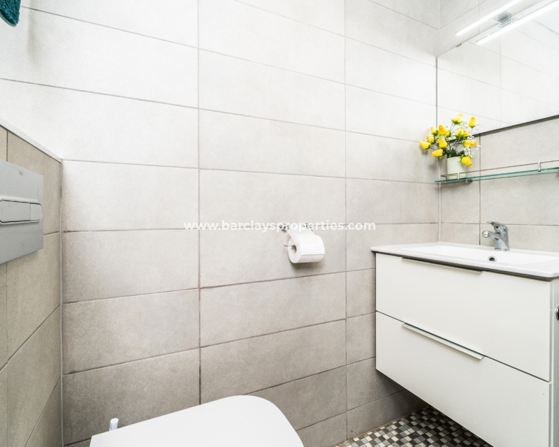 Resale - Reihenhaus - Urb. La Marina