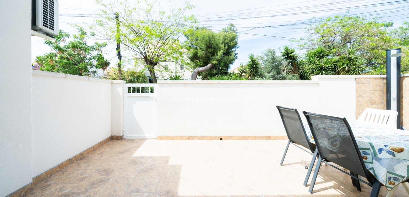 Resale - Reihenhaus - Urb. La Marina