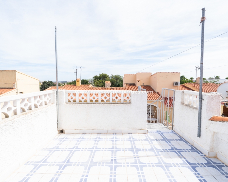 Resale - Reihenhaus - Urb. La Marina