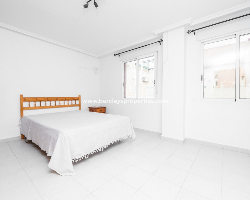 Resale - Reihenhaus - Urb. La Marina