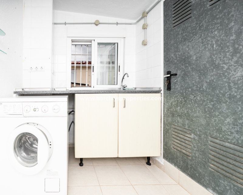 Resale - Reihenhaus - Urb. La Marina