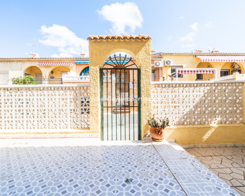 Resale - Reihenhaus - Urb. La Marina