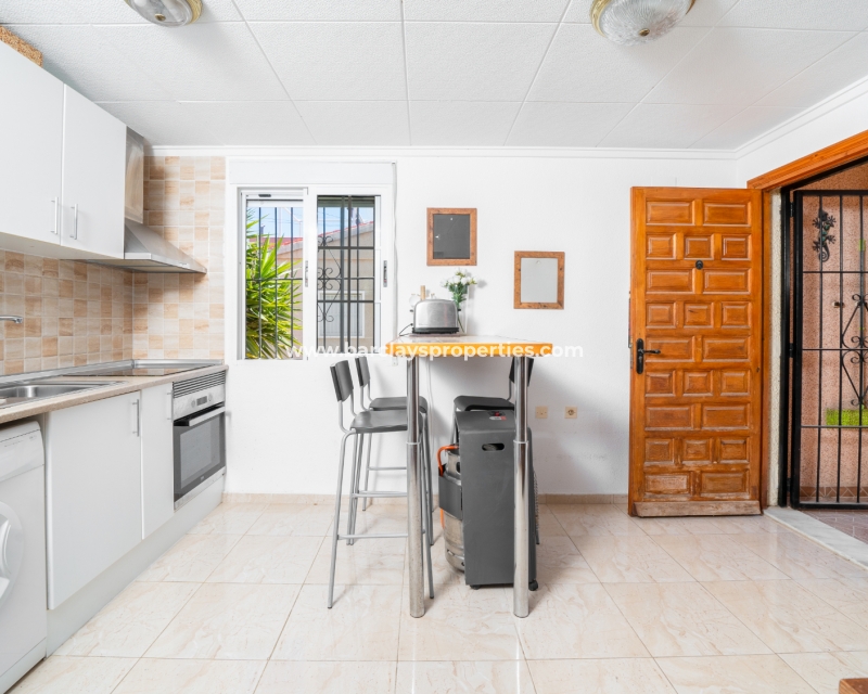 Resale - Reihenhaus - Urb. La Marina