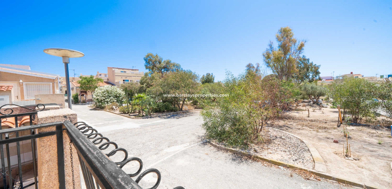 Resale - Reihenhaus - Urb. La Marina