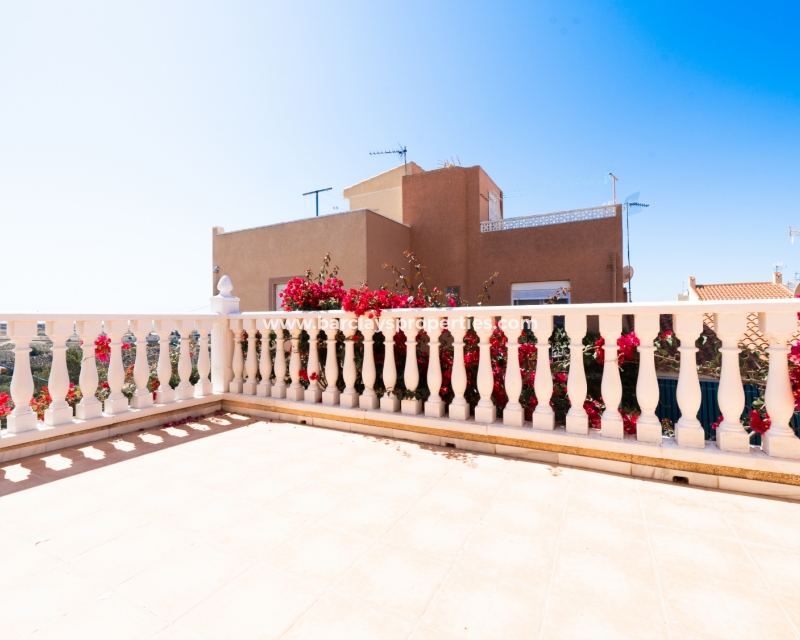 Resale - Reihenhaus - Urb. La Marina