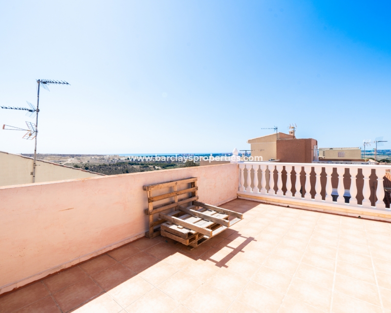 Resale - Reihenhaus - Urb. La Marina