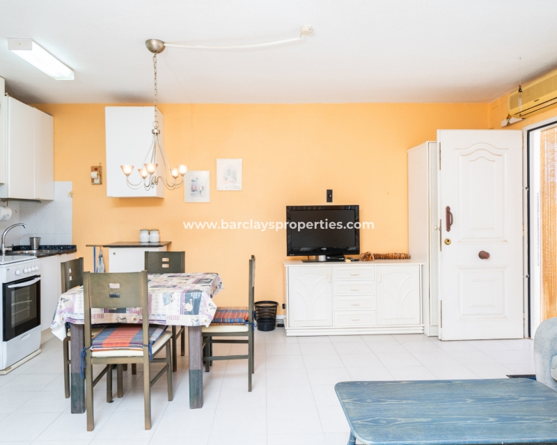 Resale - Reihenhaus - Urb. La Marina