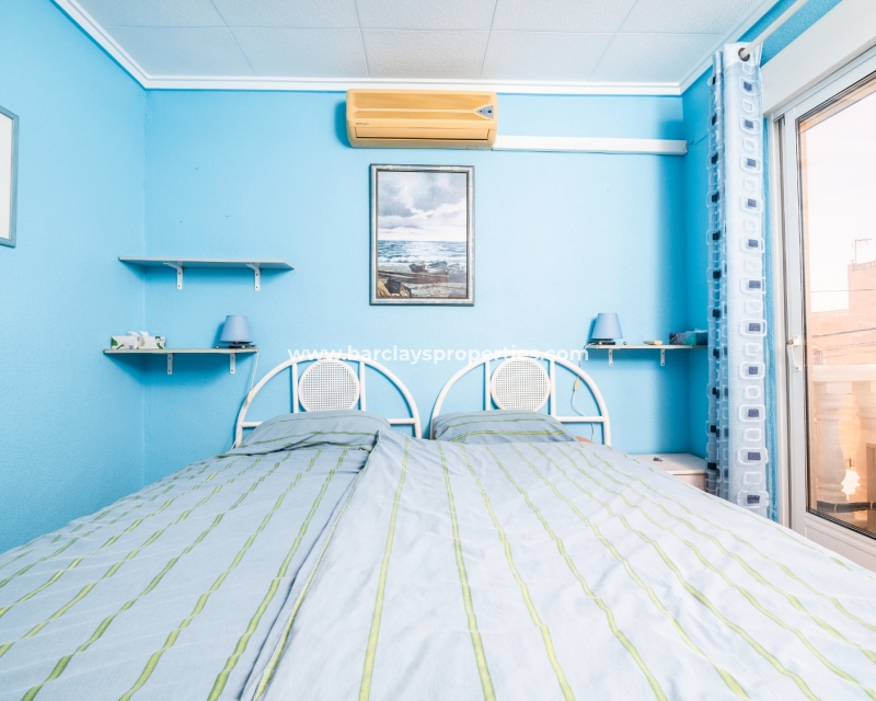 Resale - Reihenhaus - Urb. La Marina