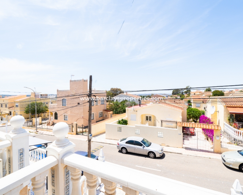 Resale - Reihenhaus - Urb. La Marina