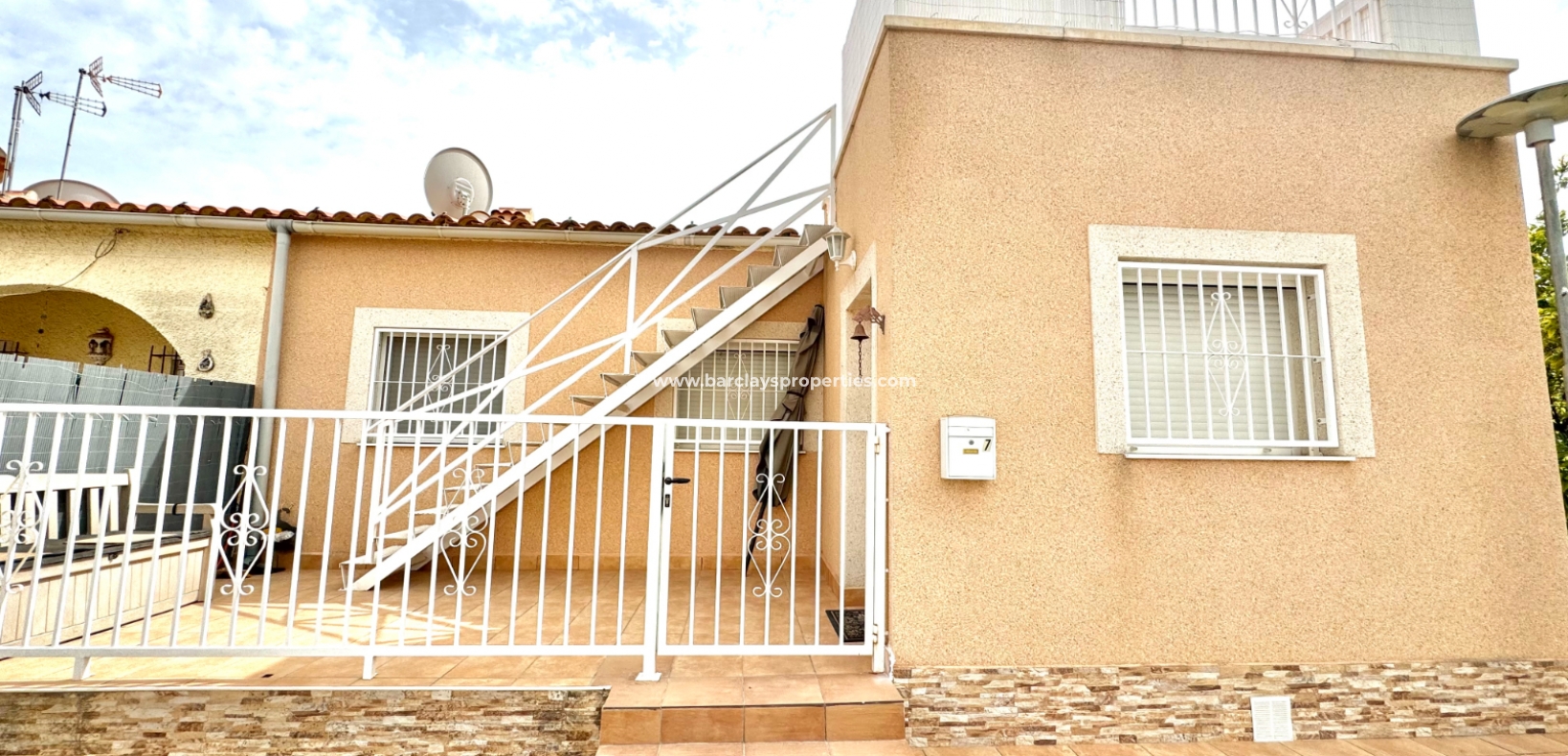 Resale - Reihenhaus - Urb. La Marina