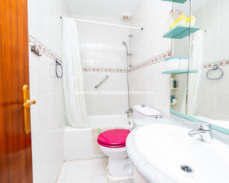 Resale - Reihenhaus - Urb. La Marina