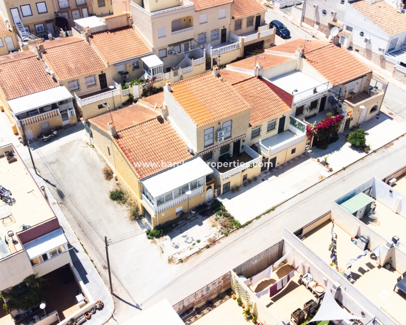 Resale - Reihenhaus - Urb. La Marina