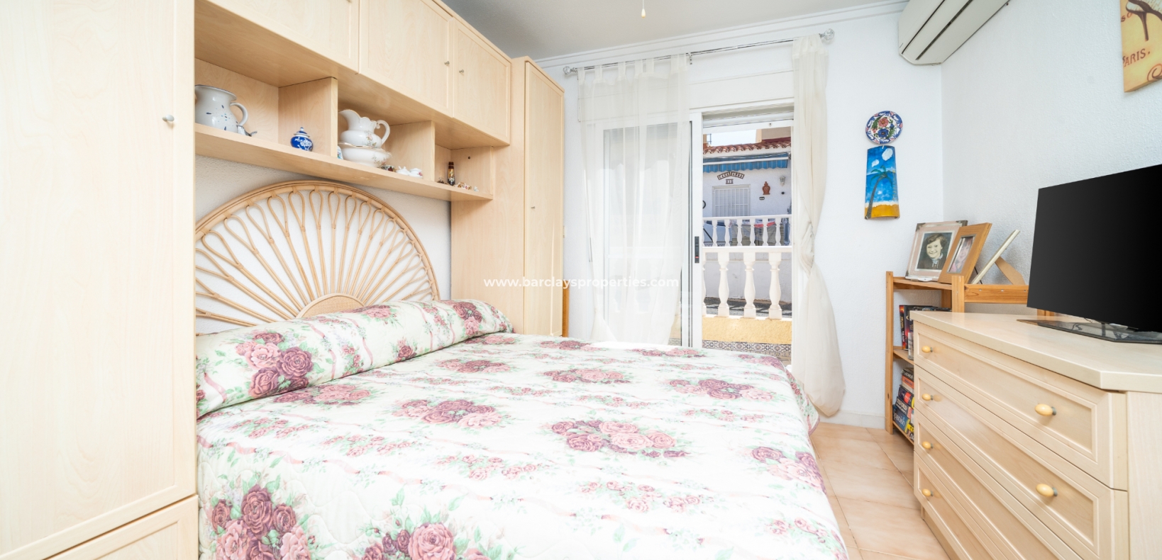 Resale - Reihenhaus - Urb. La Marina