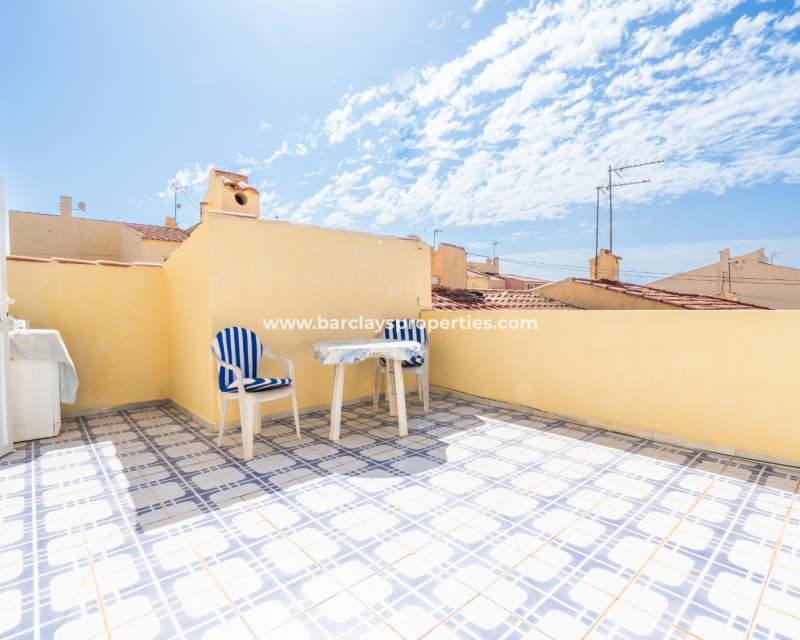 Resale - Reihenhaus - Urb. La Marina