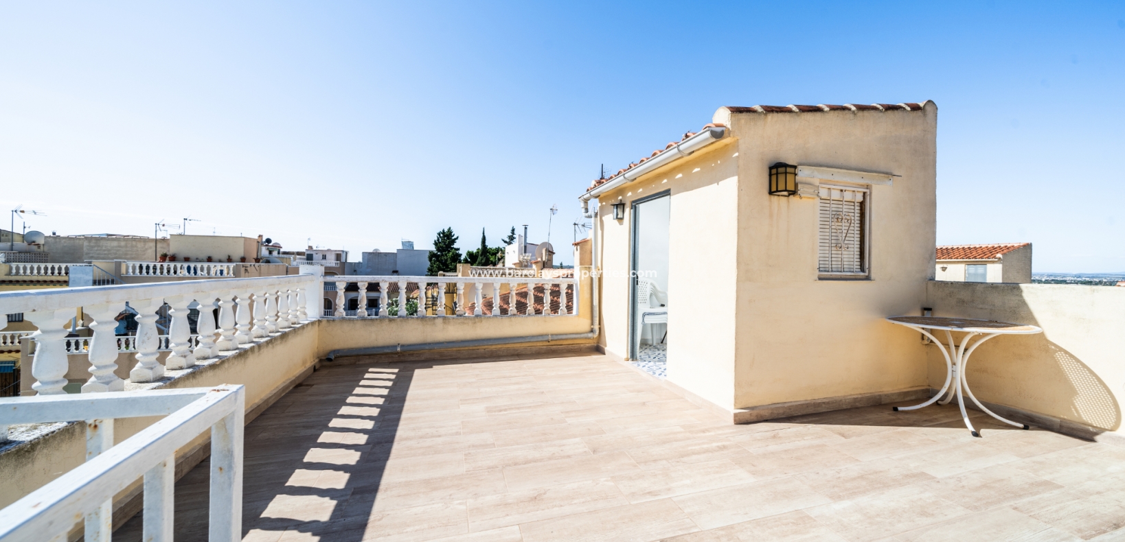 Resale - Reihenhaus - Urb. La Marina