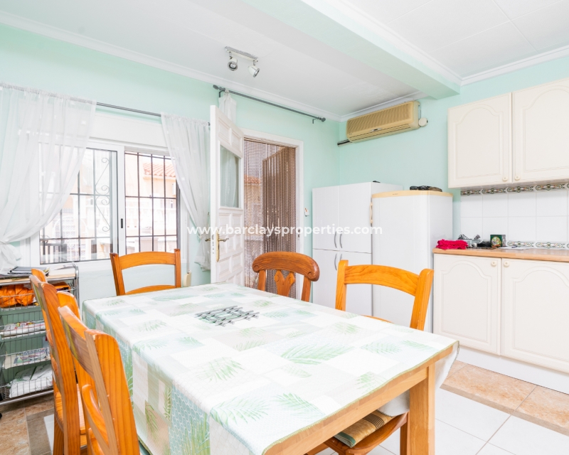 Resale - Reihenhaus - Urb. La Marina