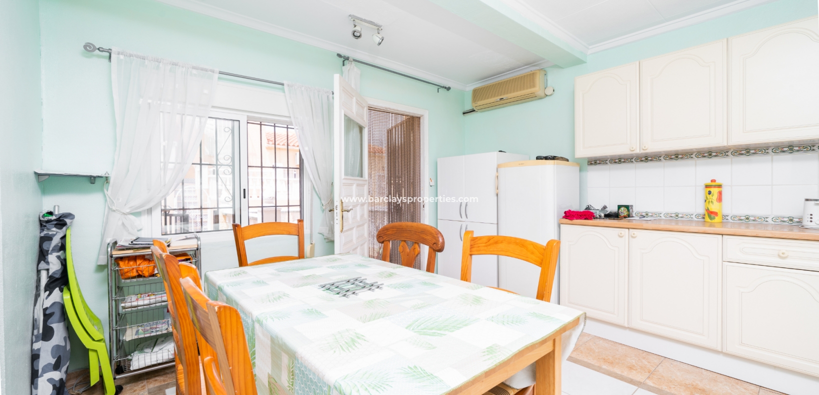 Resale - Reihenhaus - Urb. La Marina