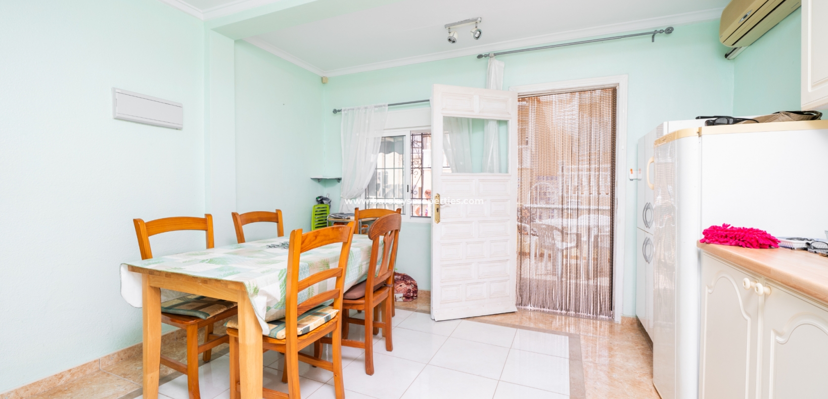 Resale - Reihenhaus - Urb. La Marina